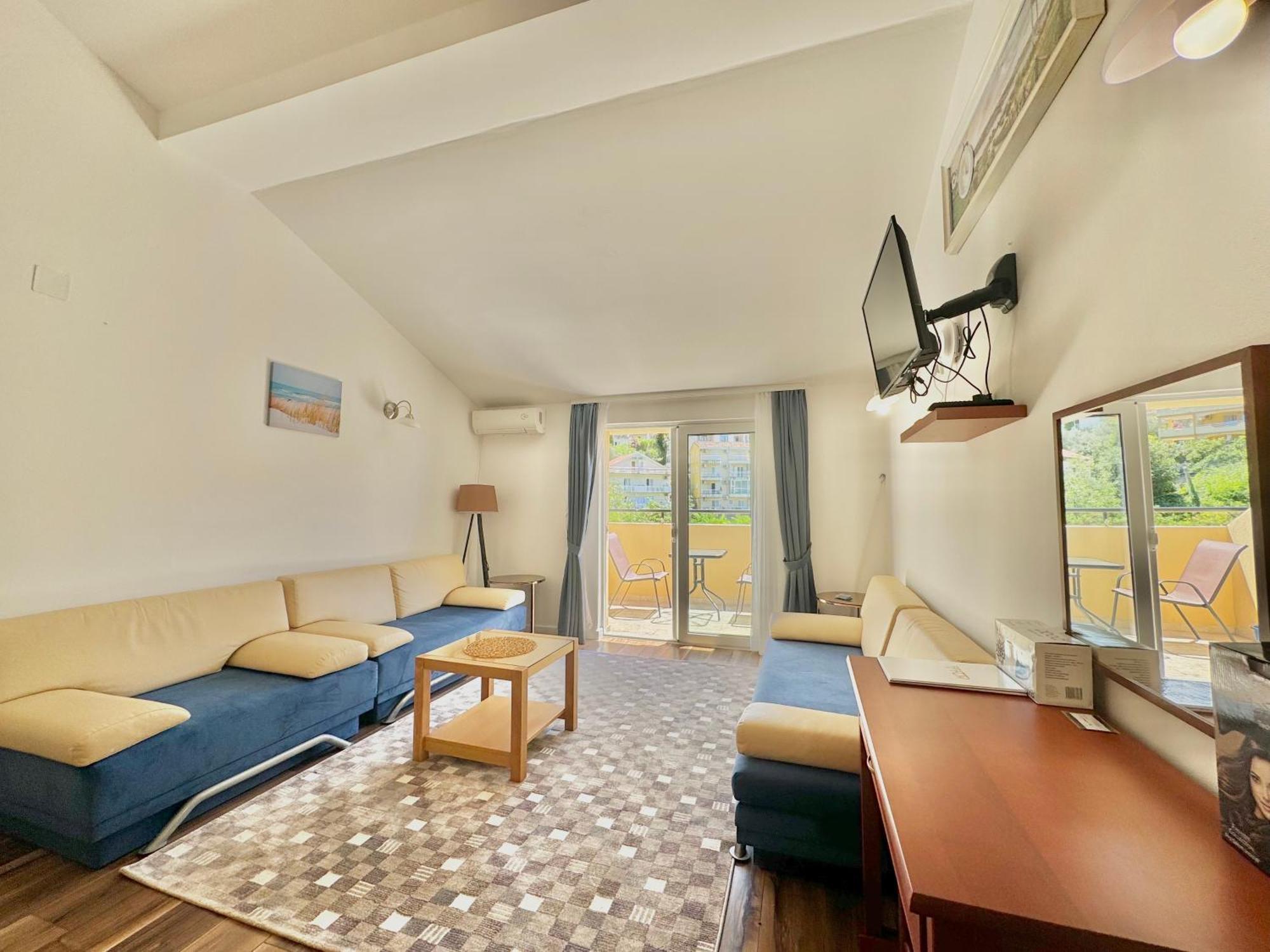 For-A Apartmani Bečići المظهر الخارجي الصورة