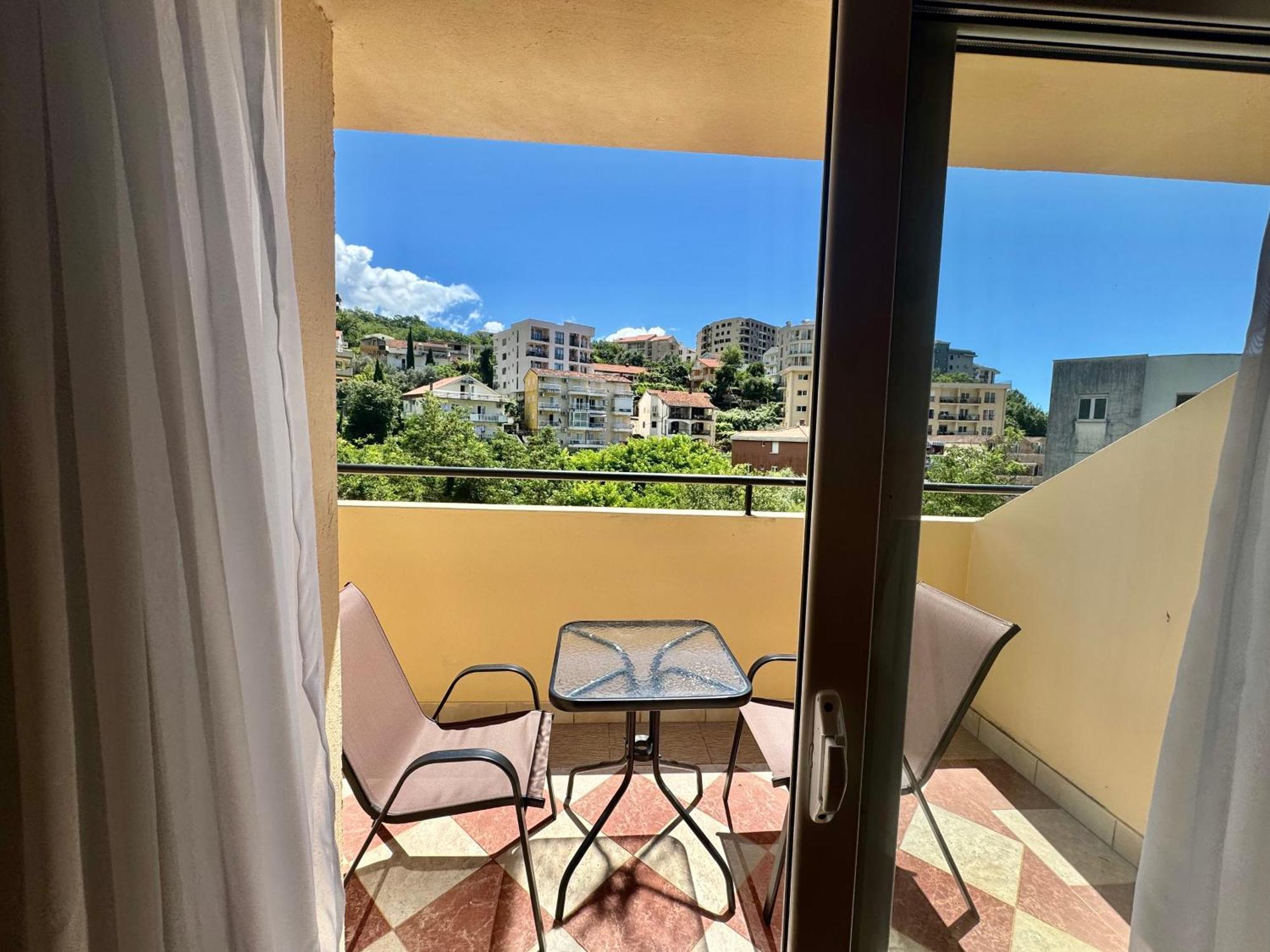 For-A Apartmani Bečići المظهر الخارجي الصورة